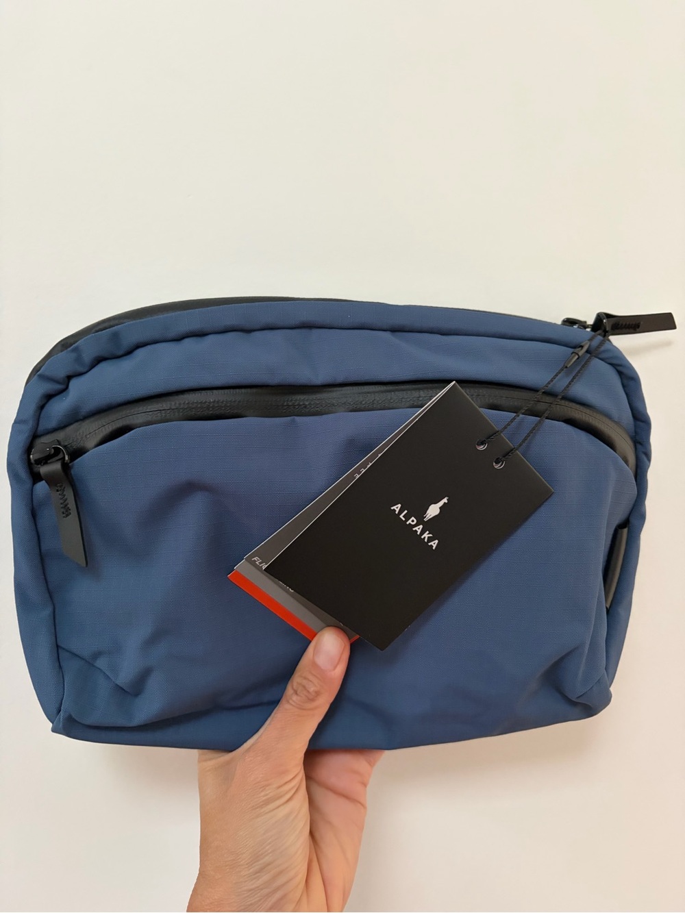 NWT Alpaka Flight Sling 2L Blue Axoflux 210D Ripstop Nylon Travel Crossbody Bag - Picture 5 of 5